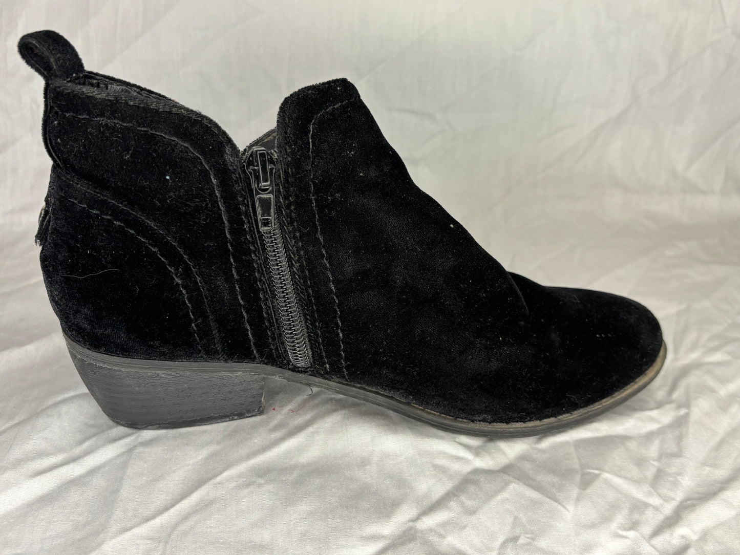 Guess Velvet Heels