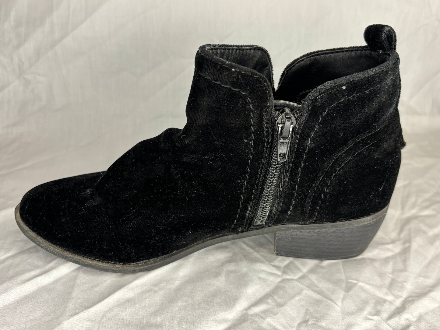 Guess Velvet Heels